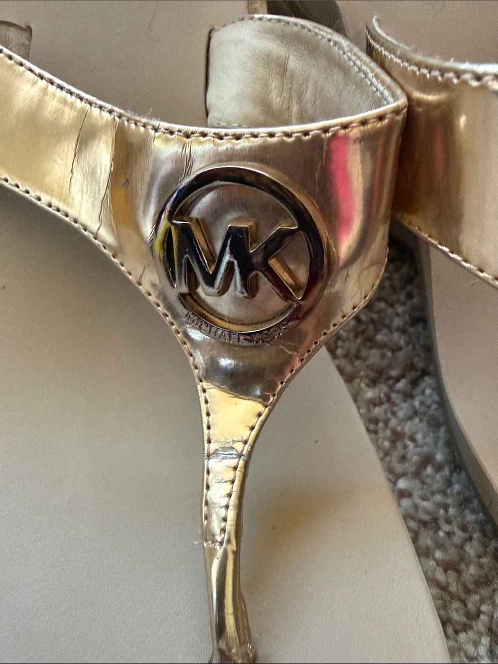 Michael Kors Metallic Gold Thong Sandals with MK Emblem - Picture 2 of 4
